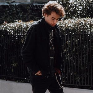 Meet your Posher, Jonathan